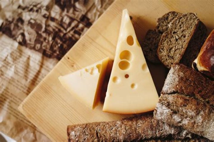 Does cheese get fermented?