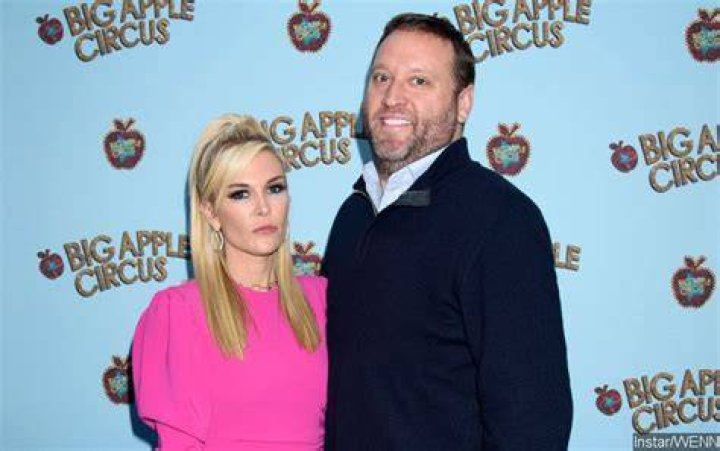 What is Scott Kluth net worth?