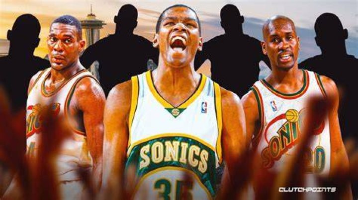 Why did all the Sonics in PA close?